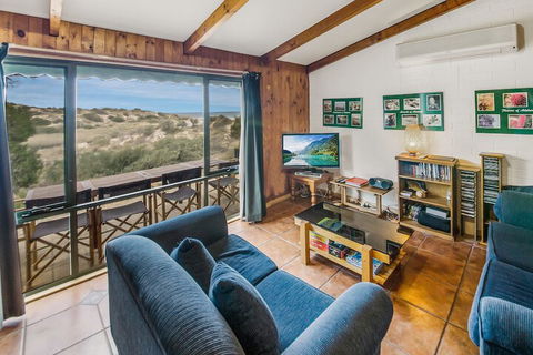 Socks N Sandals 34 Riverview Drive - South Australia Travel 6