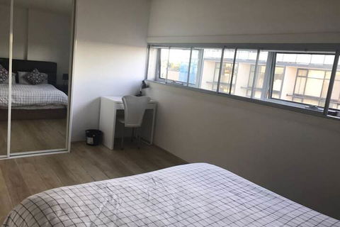 One Bedroom Apartment In Marrickville - South Australia Travel 1