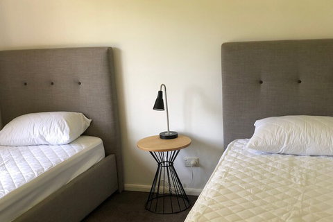 11 Findlay Street - South Australia Travel 3
