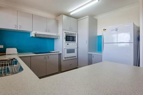 Ocean Avenue 55 - South Australia Travel 2