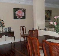 83 on Swan B  B - South Australia Travel