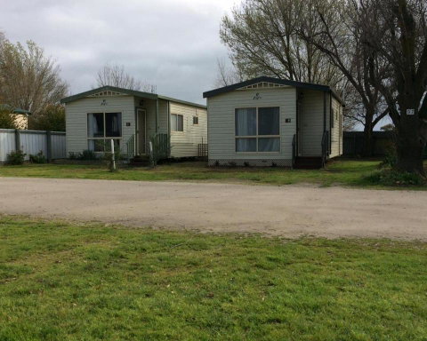Kerang Cabins - South Australia Travel 3