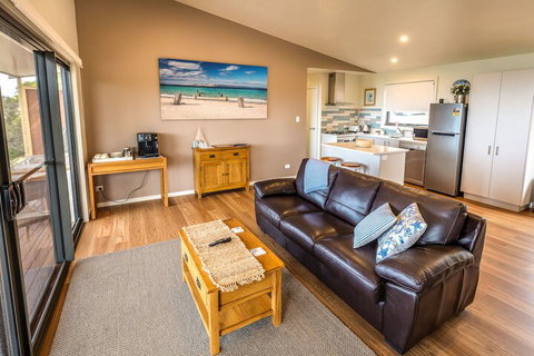 Sea Dragon Lodge & Villas - South Australia Travel 5