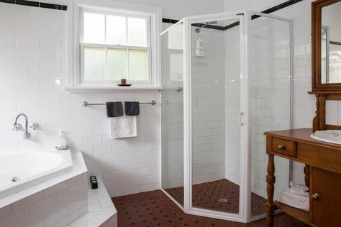 Clare Valley Heritage Retreat - South Australia Travel 7