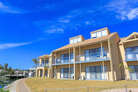 The Marina Hotel - South Australia Travel 3