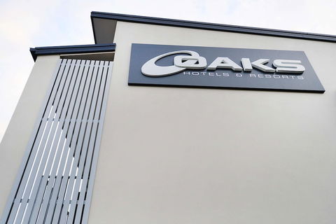 Oaks Middlemount Suites - South Australia Travel 5