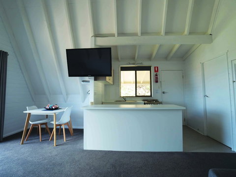 Bicheno By The Bay - South Australia Travel 5