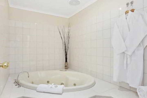 Comfort Inn Noahs In The Valley - South Australia Travel 1