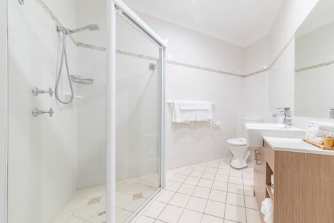 Terrigal Sails Serviced Apartments - South Australia Travel 4