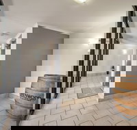 Shoal Bay Beachclub Apartments - South Australia Travel