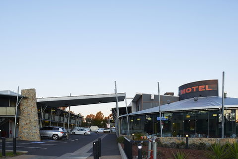 Station Motel Parkes - South Australia Travel 0