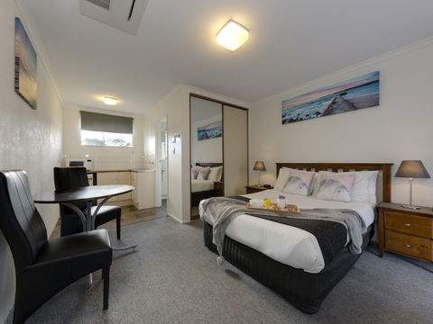 Frankston Motel - South Australia Travel 4