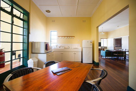 Captain Stirling Hotel - South Australia Travel 3