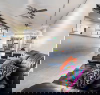 Alexandra on the Pacific - South Australia Travel