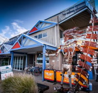 The Island Accommodation - Hostel - South Australia Travel
