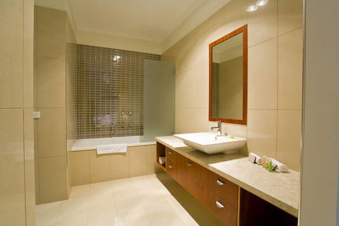 Indulge Apartments Langtree - South Australia Travel 7