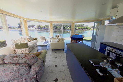 Douglas Riverside - South Australia Travel 6