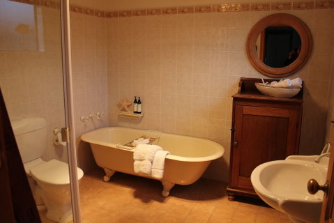 Boathouse - Birks River Retreat - Birks Harbour - South Australia Travel 4