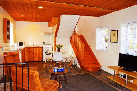 Cleburne Homestead - South Australia Travel 6