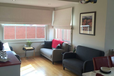 Gregory House - South Australia Travel 3