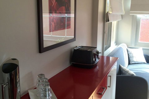 Gregory House - South Australia Travel 5