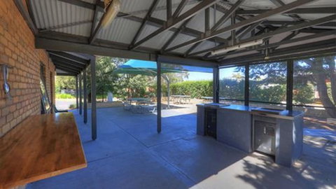 Airport Tourist Village Melbourne - South Australia Travel 2