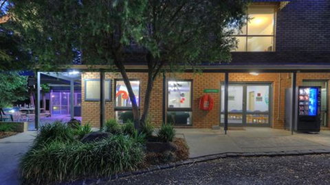 Airport Tourist Village Melbourne - South Australia Travel 1