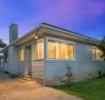 The Entrance North Lakeside Cottage - South Australia Travel