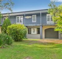 Bonny Beach House Holiday accommodation with pool - South Australia Travel