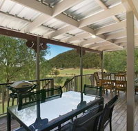 Rosamund House in Broke 4br House in walking distance to Cellar Doors - South Australia Travel