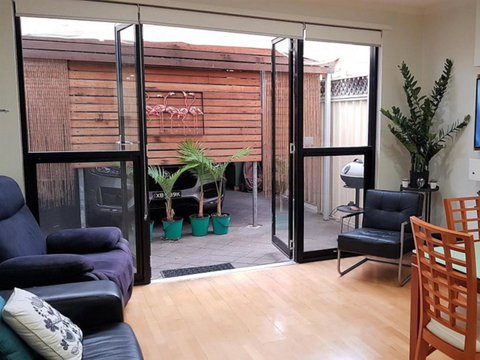 The Artisan 3BR House In The City - South Australia Travel 5