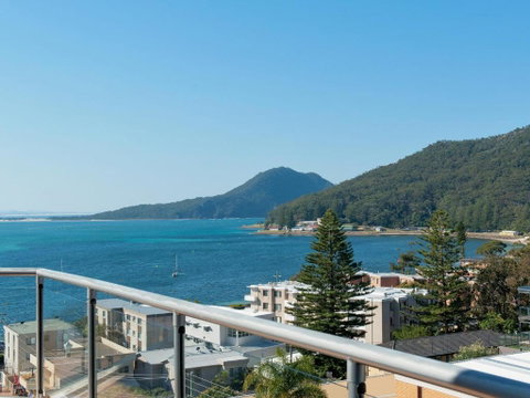 Views Views & More Views Sub Penthouse In Shoal Bay - South Australia Travel 3