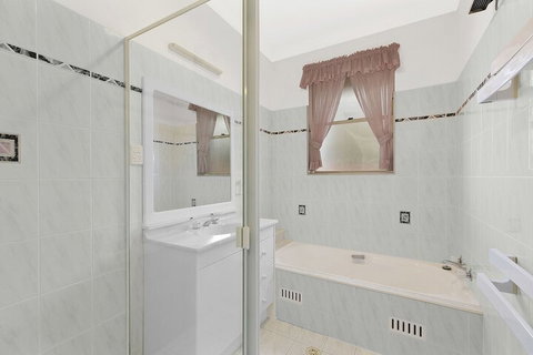 Stunning Toowoon Bay On Charlton - South Australia Travel 3