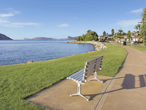 Bella Mare 2 Bedroom Ocean View Terrace Apt - South Australia Travel 6