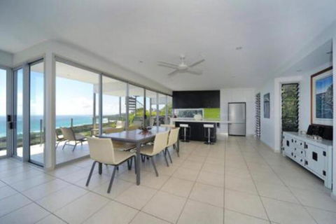 Oceanside 3 Bedrooms - South Australia Travel 2