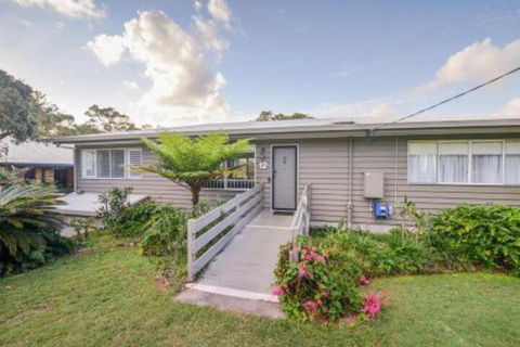12 Merinda Crescent - South Australia Travel 0