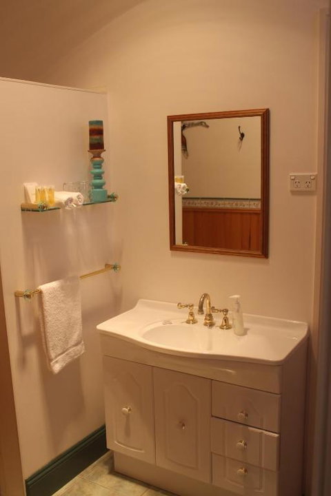 Gardenia House - South Australia Travel 3