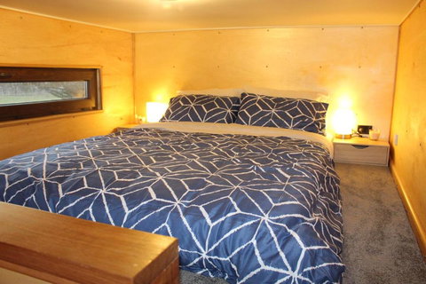 Tiny Cradle At The Good Place - South Australia Travel 4