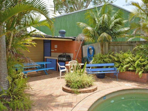 5 Ocean Breeze Shoal Bay Avenue Fabulous Location Opposite Shoal Bay Beach! - South Australia Travel 6