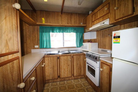 Lazy Days Caravan Park - South Australia Travel 1