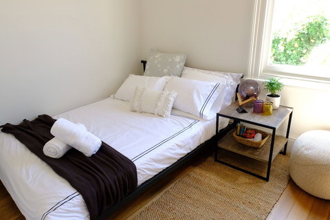 White House - South Australia Travel 6