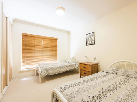 Riverview Apartments 1.3 - South Australia Travel 2