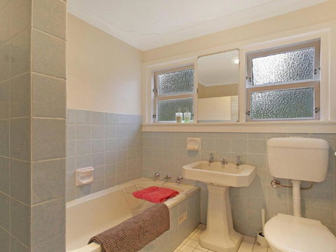 Number 12 July Special 3 Nights For Price Of 2 - South Australia Travel 5