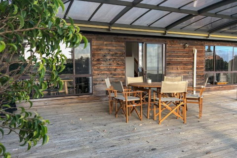 HIDDEN HAVEN Binalong Bay - South Australia Travel 3