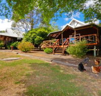 Sunnyhurst Chalets Rural Stay - South Australia Travel