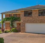 Waves at Caves - South Australia Travel