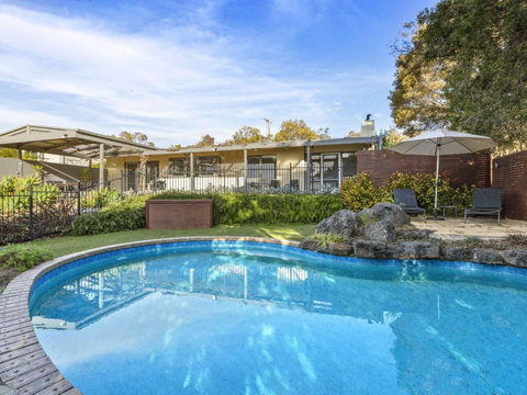 BYANDA MOUNT MARTHA - South Australia Travel 2