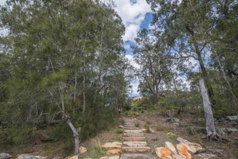 Scenic Illawong Riverside Getaway 1bed1bath Unit - South Australia Travel 6