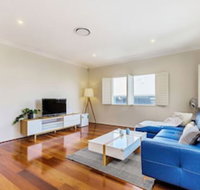 Rochedale Spacious Holiday 4 Bedrooms House Qro009