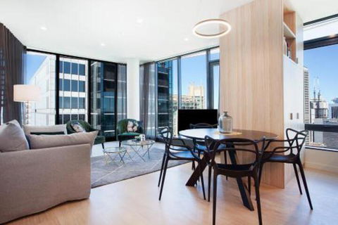 CITY HIGH Hosted By: LAbode Accommodation - South Australia Travel 0